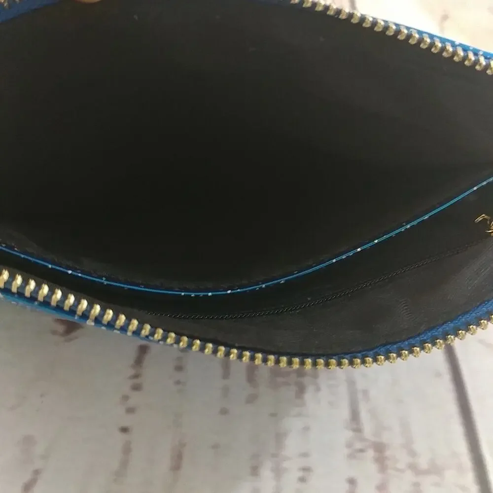 Cosmetic Case Wristlet  - 889c